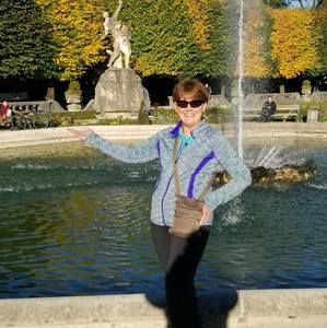 Meet your Posher, Sharon